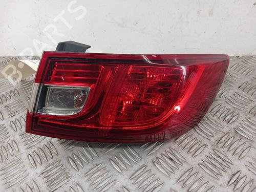 right-taillight-renault-clio-iv-bh_-2012-2013-2014-2015-2016-2017-2018-2019-2020-2021-33168318 main image