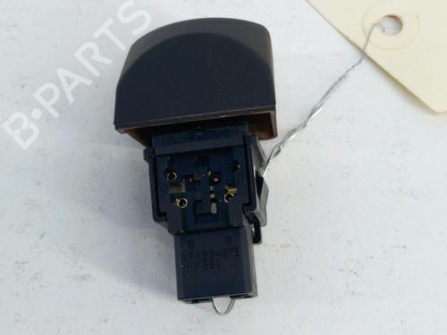 Used Warning switch Warning switch NISSAN MICRA III (K12) 1.5 dCi (86 hp) 28773657 28773657