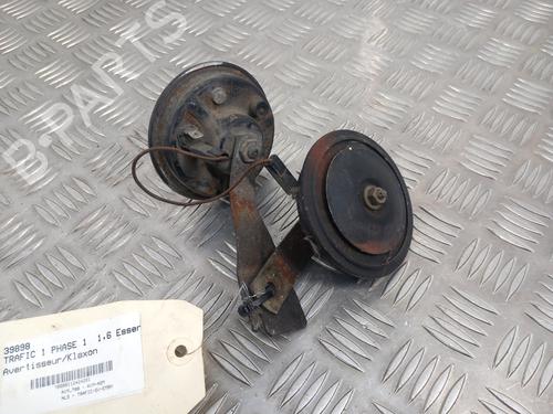 Used Horn RENAULT TRAFIC Van (T_, P_, V_) 1.6 (65 hp) 29327084