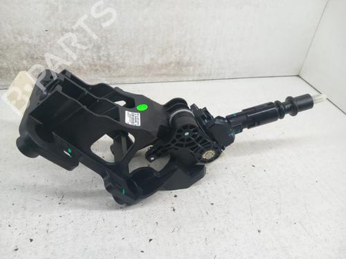 Used Gear lever Gear lever PEUGEOT 208 II (UB_, UP_, UW_, UJ_) 1.5 BlueHDI 100 (102 hp) 28743365 28743365