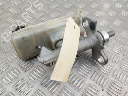 brake-master-cylinder-renault-scenic-ii-jm01_-2003-2004-2005-2006-2007-2008-2009-2010-28736455 main image