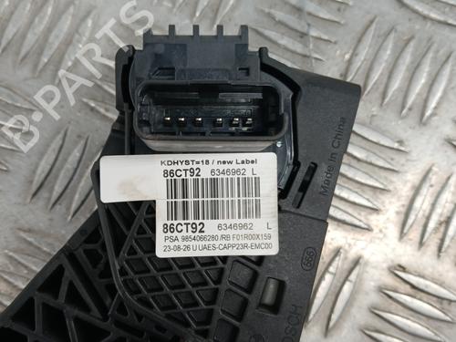 Used Pedal PEUGEOT 308 SW III (FC_, FJ_, FR_, F4_, FN_) BlueHDi 130 (FCYHZL, FCYHZT) (131 hp) 30883487