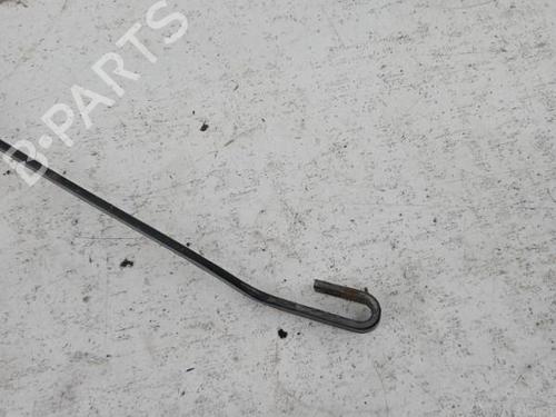 Used Front windshield wiper arm SEAT CORDOBA (6K1, 6K2) 1.9 D (68 hp) 28740821