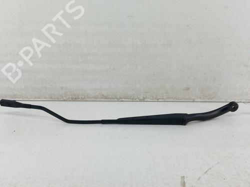 Used Front windshield wiper arm PEUGEOT 307 CC (3B) 2.0 16V (136 hp) 28773107