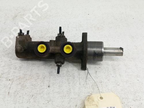 Used Brake master cylinder PEUGEOT BOXER Van (244) 2.8 HDi (128 hp) 28772747