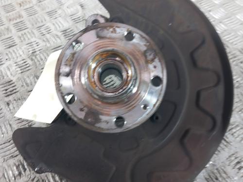 Used Left front steering knuckle VW GOLF VII (5G1, BQ1, BE1, BE2) 1.6 TDI (105 hp) 29898370