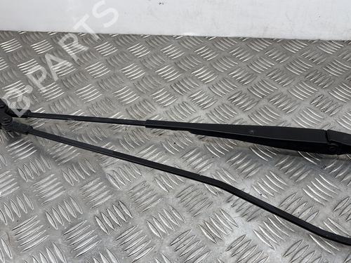 Used Front windshield wiper arm TOYOTA AYGO (_B1_) 1.0 (KGB10_, KGB10R) (68 hp) 28780206