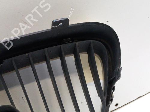 Used Grille SEAT ALTEA (5P1) 1.9 TDI (105 hp) 28766898