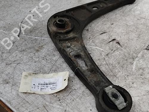 Used Left front suspension arm RENAULT LAGUNA I (B56_, 556_) 2.2 dT (B569) (113 hp) 28789753