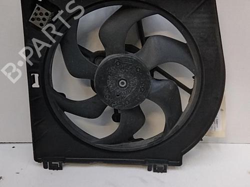Used Radiator fan RENAULT TWINGO II (CN0_) 1.2 16V (CN04, CN0B) (75 hp) 28785215