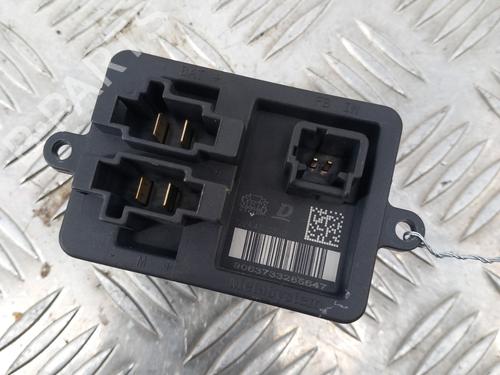 Used Heater resistor PEUGEOT PARTNER Box Body/MPV (K9) 1.6 BlueHDI 100 (99 hp) 28767550