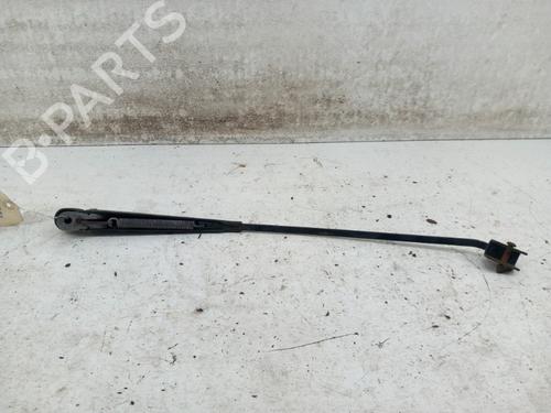 Used Front windshield wiper arm Front windshield wiper arm RENAULT TRUCKS B Van 70 (72 hp) 28743675 28743675