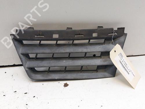 Used Grille RENAULT SCÉNIC II (JM0/1_) 1.9 dCi (JM0G, JM12, JM1G, JM2C) (120 hp) 28794066