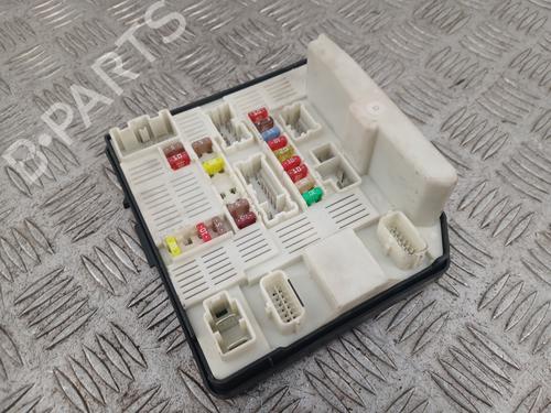 fuse-box-renault-master-iii-van-fv-2010-33181443 main image