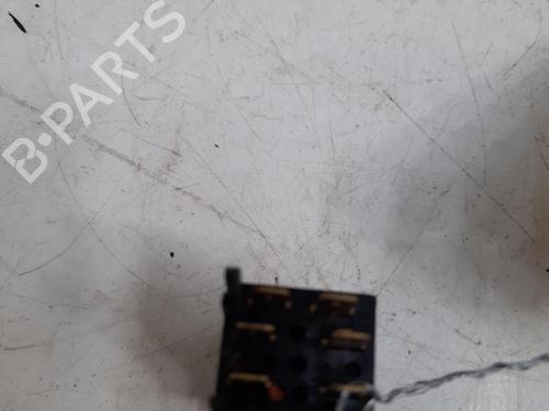 Used Warning switch CITROËN SAXO (S0, S1) 1.0 X (50 hp) 28753026