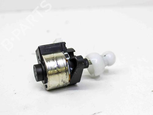 Used Headlight adjuster motor MERCEDES-BENZ C-CLASS T-Model (S205) C 350 e (205.247) (211 hp) 20238858