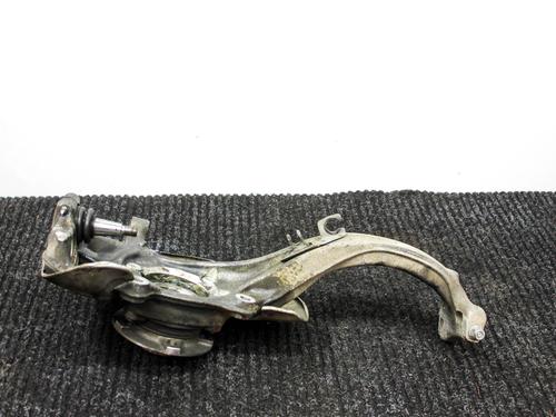 Used Right front steering knuckle AUDI Q5 (8RB) 3.0 TFSI quattro (272 hp) 26513605