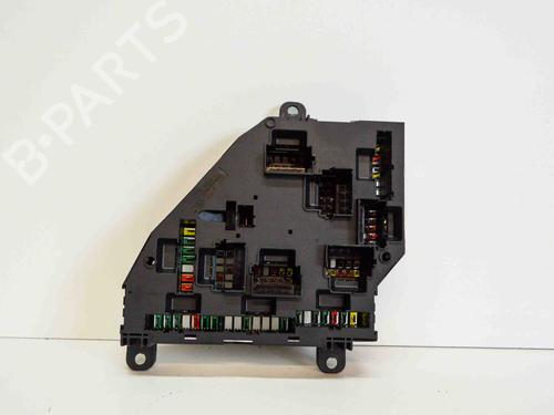 Fuse box BMW 5 (F10) 535 i | BP13933086E1