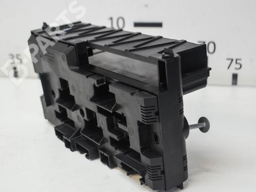 Used Fuse box BMW 5 Touring (F11) 520 d (184 hp) 7673500
