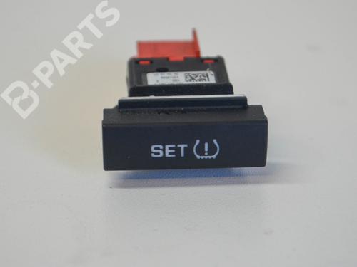 Used Switch SKODA OCTAVIA II Combi (1Z5) 1.6 TDI (105 hp) 7741724