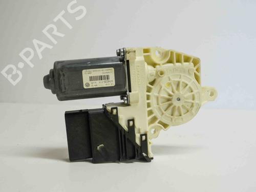 Portierruitmotor linksachter VW PASSAT B6 Variant (3C5) 2.0 TDI (140 hp) 6503598