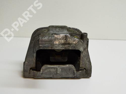 Used Crossmember VW TIGUAN (5N_) 1.4 TSI 4motion (150 hp) 8851755