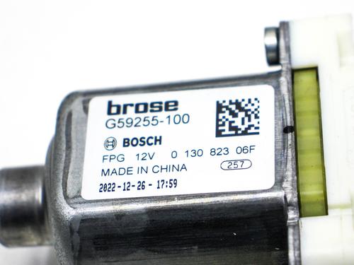 Left rear window motor TESLA MODEL Y (5YJY) EV Performance All-wheel Drive | BP28823055E23 