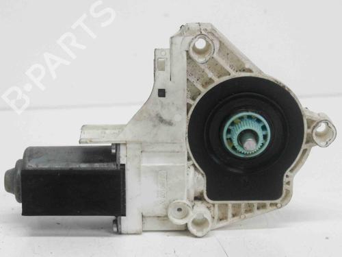 Used Left front window motor AUDI A4 B8 (8K2) 1.8 TFSI (120 hp) 7913568