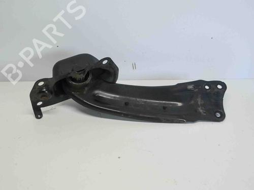 Venstre bagtil bærearm VW PASSAT B7 Variant (365) 2.0 TDI (140 hp) 6875858