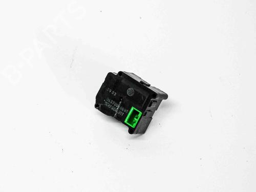 Used Electronic module VW PHAETON (3D1, 3D2, 3D3, 3D4, 3D6, 3D7, 3D8, 3D9) 3.0 V6 TDI 4motion (224 hp) 14682131