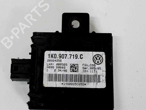 Używane Moduł elektroniczny VW GOLF V (1K1) 1.4 16V (80 hp) 7912207