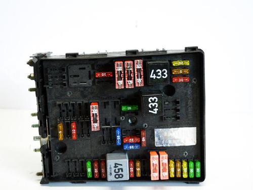 Fuse box VW GOLF V (1K1) 1.9 TDI | BP6490736E1 