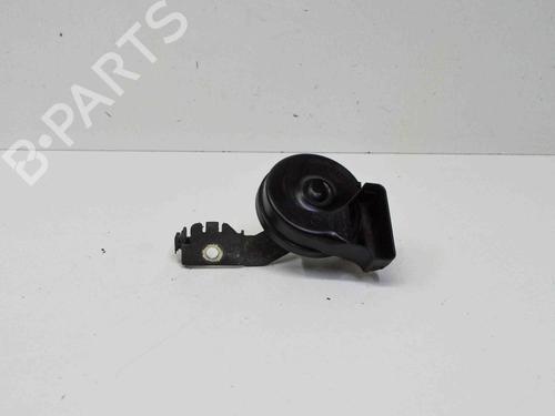 Used Horn VW TIGUAN (5N_) 2.0 TDI (140 hp) 15481444