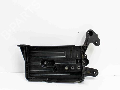 Used Support VW PASSAT B8 Variant (3G5, CB5) 2.0 TDI (150 hp) 19130154