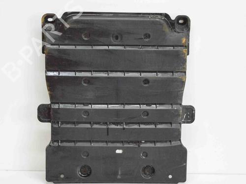 Used Underbody protection VW GOLF VII (5G1, BQ1, BE1, BE2) 1.6 TDI (105 hp) 14684337