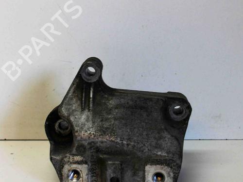 Used Support VW PASSAT B6 Variant (3C5) 1.4 TSI (122 hp) 14677000