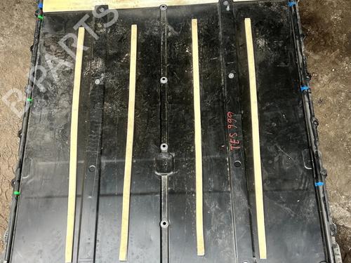 Used Battery TESLA MODEL 3 (5YJ3) EV AWD (351 hp) 28823229