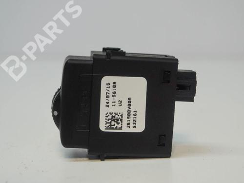 Switch NISSAN JUKE (F15) 1.5 dCi | BP6482598I30 