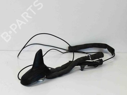 Used Antenna/Base AUDI A4 B7 (8EC) 1.8 T quattro (163 hp) 8852447