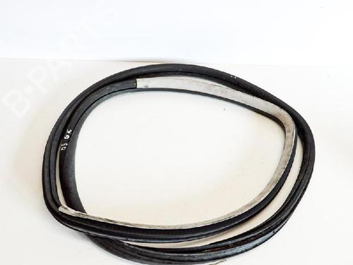 Gummiliste VW PASSAT B5.5 Variant (3B6) 1.9 TDI (130 hp) 14686365