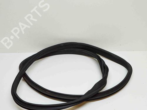 Gummiliste MERCEDES-BENZ CLA Coupe (C117) CLA 250 (117.344) (211 hp) 14678809