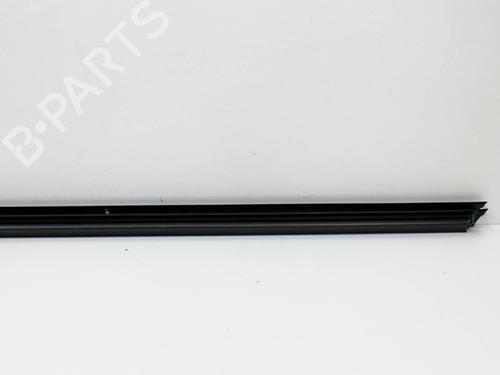 Used Door moulding trim BMW 5 (G30, F90) 530 e Plug-in Hybrid (252 hp) 16541054