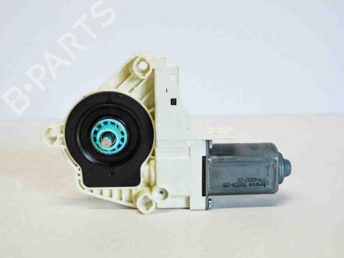 Used Right front window motor AUDI A4 B8 (8K2) 2.0 TDI (136 hp) 6490301