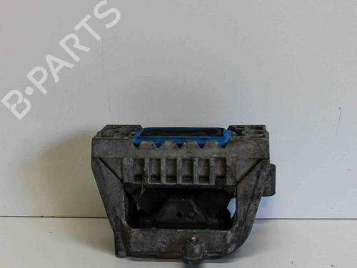 Used Engine mount VW PASSAT B6 Variant (3C5) 2.0 TDI (170 hp) 10620530