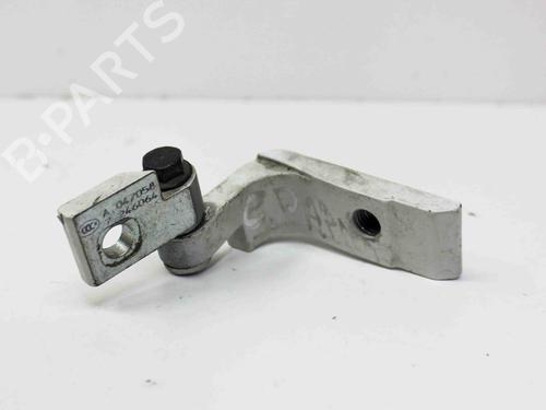 Used Hinge/Door check strap BMW 3 (F30, F80) 320 d (184 hp) 19130173