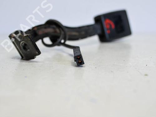 Used Seat buckle VW PASSAT B6 (3C2) 1.6 FSI (115 hp) 14688329