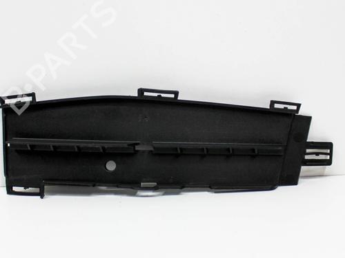 Used Grille BMW 5 (G30, F90) 530 e Plug-in Hybrid (252 hp) 16540977