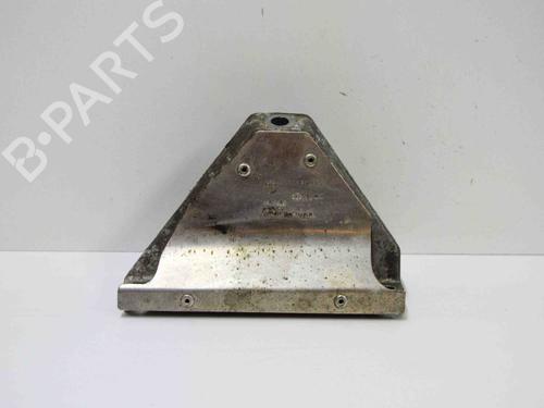 Used Engine mount BMW 5 Touring (F11) 530 d (245 hp) 15913467