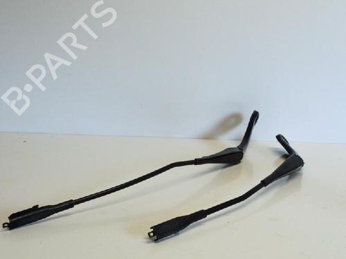 Used Front windshield wiper arm BMW 3 (F30, F80) 320 d (184 hp) 14685443