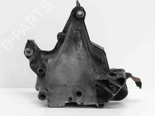 Used Engine mount Engine mount VW GOLF VII (5G1, BQ1, BE1, BE2) 1.0 TSI (110 hp) 14682943 14682943